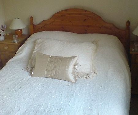 The Riverbarn Guest House Fonthill Bishop Buitenkant foto
